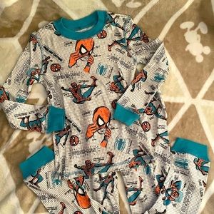 Disney/ Marvel- Kids L/S pajamas - Spider-Man themed